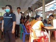 11-12 มีนาคม 2568 รพ.สต.บ้านสันป่าไร่ร่วมกับหน่วยวิจัยมาลาเรียโซโกล(SMRU) ,ผู้นำชุมชนและอาสาสมัครสาธารณสุข หมู่ที่ 5 บ้านสันป่าไร่  จัดกิจกรรมTB X-ray screening แก่ประชากรข้ามชาติ หมู่ที่ 5 บ้านสันป่าไร่ ณ วัดศรีมงคล จำนวน 303 คน พบสงสัย 8 คนและเก็บเสมหะส