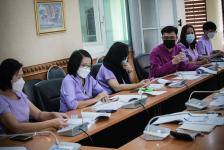 ประชุมคณะกรรมการพิจารณาคุณสมบัติและกลั่นกรองความดีความชอบของบุคลากรในสังกัดองค์การบริหารส่วนจังหวัดตากที่สมควรเสนอขอพระราชทานเครื่องราชอิสริยาภรณ์และเหรียญจักรพรรดิมาลา ประจำปี 2565