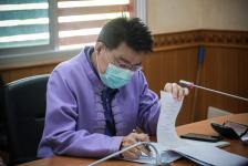 ประชุมคณะกรรมการพิจารณาคุณสมบัติและกลั่นกรองความดีความชอบของบุคลากรในสังกัดองค์การบริหารส่วนจังหวัดตากที่สมควรเสนอขอพระราชทานเครื่องราชอิสริยาภรณ์และเหรียญจักรพรรดิมาลา ประจำปี 2565