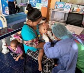 9 เม.ย.68 รพ.สต.บ้านสันป่าไร่ ให้บริการฉีดวัคซีนเด็กอายุ 2 เดือน ถึง 4 ปี จำนวน 23 ราย และตรวจสุขภาพช่องปาก,เคลือบฟลูออไรด์,ให้ทันตสุขศึกษาแก่ผู้ปกครองเด็ก,เจาะเลือดตรวจความเข้มข้นของเลือด(Hct),จ่ายยา para syr และ ferrous syr