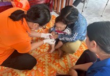 15 พ.ค.2568 รพ.สต.บ้านสันป่าไร่ ออกหน่วยฉีดวัคซีนเด็ก อายุ 2 เดือน ถึง 4 ปี เขต สสช.ห้วยกระทิง (หมู่ 6 ตำบลพระธาตุ)จำนวน 12 ราย ,เจาะเลือดตรวจ hct , จ่ายยา para syr , ferrous syr และ ประชุม อสม.หมู่ 6 บ้านห้วยกระทิง