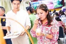 นายกจอย นายก อบจ.ตาก เป็นประธานมอบวุฒิบัตร และปิดโครงการฝึกอบรมบาริสต้าและเบเกอรี่ 