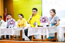 นายกจอย นายก อบจ.ตาก ร่วมเวทีแถลงข่าวงานประเพณีขึ้นธาตุเดือนเก้า (เหนือ) พร้อมสนับสนุนงบประมาณ 50,000 บาท