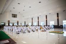 นายก อบจ.ตาก ร่วมพิธีวางพานพุ่มและพิธีถวายบังคม เนื่องในวันคล้ายวันพระบรมราชสมภพ พระบาทสมเด็จพระบรมชนกาธิเบศร มหาภูมิพลอดุลยเดชมหาราช บรมนาถบพิตร วันชาติ และวันพ่อแห่งชาติ 5 ธันวาคม 2564