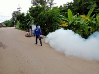 13 มิถุนายน 2568 รพ.สต.บ้านสันป่าไร่ร่วมกับจนท.ฐานตชด.บ้านจบปิและอบต.พระธาตุ ควบคุมโรคไข้เลือดออก รอบที่ 3 เคส อสทพ.จตุพล เถลิงเดชไพร