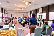 นายกจอย (นายก อบจ.ตาก) นำทีมอบจ. ตาก ร่วมงานแม่สอดไพรด์ 2025