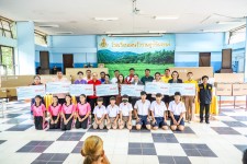 นายก อบจ.ตาก (นายกจอย) พบปะประชุมผู้ปกครองโรงเรียนนาโบสถ์พิทยาคม และ โรงเรียนเด่นวัวราษฏร์รังสรรค์ พร้อมมอบงบประมาณสนับสนุน