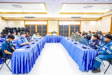  นายกจอย นายก อบจ.ตาก เป็นประธานในพิธีมอบ spinal board จากมูลนิธิการแพทย์ฉุกเฉินแห่งชาติ (มพฉ.)