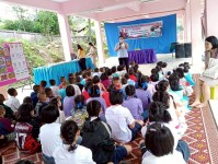 25 สิงหาคม 2568 นางเสาร์แก้ว อ่วมพิทยา เจ้าพนักงานสาธารณสุข รพ.สต.บ้านสันป่าไร่ ออกให้ความรู้เรื่องโรคหนอนพยาธิ การเก็บอุจจาระส่งตรวจและนัดหมายการส่งอุจจาระเพื่อตรวจหาไข่พยาธิ ในเด็กนักเรียนโรงเรียนจาตุรจินดา ตามโครงการพระราชดำริ สมเด็จพระกนิษฐาธิราชเจ้า 