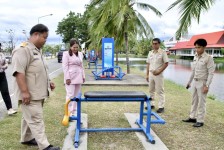 นายกจอย (นายก อบจ.ตาก) ตรวจเครื่องออกกำลังกายกลางแจ้ง สนามกีฬา อบจ.ตาก