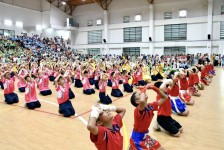 นายกจอย เปิดอาคารโรงพละศึกษา 1,000 ที่นั่ง ให้คณะครูและนักเรียนโรงเรียนมัธโนทัย ใช้ในการแข่งขันกีฬาสีภายใน ประจำปี 2568
