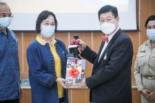 นายณัฐวุฒิ ทวีเกื้อกูลกิจ นายกองค์การบริหารส่วนจังหวัดตาก ร่วมต้อนรับและแสดงความยินดี กับนางสาวเปรมกมล ธีโรภาส รองปลัดองค์การบริหารส่วนจังหวัดเชียงใหม่