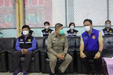 นายก อบจ.ตาก นำทีม ส่งมอบถุงยังชีพ ณ อำเภอวังเจ้า