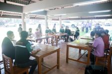 นายกองค์การบริหารส่วนจังหวัดตาก ในฐานะผู้อำนวยการอุทยานธรณีไม้กลายเป็นหินตากร่วมประชุมกับคณะกรมทรัพยากรธรณีเพื่อหารือเรื่องการจัดงาน บันทึกสถิติโลก “ไม้กลายเป็นหินที่ยาวที่สุดในโลก” ต่อ Guinness World Records