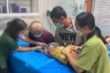 รพ.สต.บ้านสันป่าไร่ ฉีดวัคซีนเด็กอายุ0-5ปี,ตรวจสุขภาพช่องปาก,เคลือบฟลูออไรด์,เจาะเลือดตรวจhct,จ่ายยาpara syr,ferrous syr และแจกของให้เด็ก ๆ ทุกคน