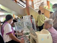 16/5/66 รพ.สต.บ้านสันป่าไร่ วัดความดันโลหิต,เจาะเลือด,ชั่งน้ำหนัก,วัดรอบเอว,ทำAuthenยืนยันตัวตน ผู้ป่วยโรคความดันโลหิตสูง(กลุ่ม2/3) ที่รับยาที่ รพ.สต.บ้านสันป่าไร่ จำนวน 52 ราย