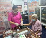 16/5/66 รพ.สต.บ้านสันป่าไร่ วัดความดันโลหิต,เจาะเลือด,ชั่งน้ำหนัก,วัดรอบเอว,ทำAuthenยืนยันตัวตน ผู้ป่วยโรคความดันโลหิตสูง(กลุ่ม2/3) ที่รับยาที่ รพ.สต.บ้านสันป่าไร่ จำนวน 52 ราย