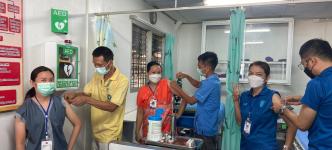 16/6/66 รพ.สต.บ้านสันป่าไร่ ฉีดวัคซีนป้องกันไข้หวัดใหญ่ แก่บุคลากรกลุ่มเสี่ยง จำนวน 8 ราย