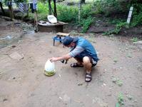 23/6/66 จนท.รพ.สต.บ้านสันป่าไร่ร่วมกับอสม.ม.3บ้านป่าไร่เหนือ ควบคุมโรครอบ2 เคสนางจ้าวา ภูมิพระธาตุ