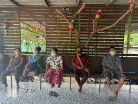 27/6/66 ช่วงบ่าย จนท.รพ.สต.บ้านสันป่าไร่ ร่วมกับทีม รพ.แม่ระมาด ให้บริการจ่ายยาให้แก่ผู้ป่วยโรคความดันโลหิตสูง ที่รับยาที่ รพ.สต.บ้านสันป่าไร่ (กลุ่ม 3) จำนวน 51 ราย