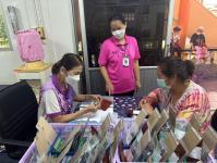 27/6/66 ช่วงบ่าย จนท.รพ.สต.บ้านสันป่าไร่ ร่วมกับทีม รพ.แม่ระมาด ให้บริการจ่ายยาให้แก่ผู้ป่วยโรคความดันโลหิตสูง ที่รับยาที่ รพ.สต.บ้านสันป่าไร่ (กลุ่ม 3) จำนวน 51 ราย