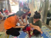 13/7/66 รพ.สต.บ้านสันป่าไร่ ออกหน่วยฉีดวัคซีนเด็กอายุ 0-5 ปี ที่ หมู่ 6 บ้านห้วยกระทิง จำนวน 7 ราย มีการเจาะเลือดตรวจความเข้มข้นของเลือด(Hct) , จ่ายยา para syrferrous syr