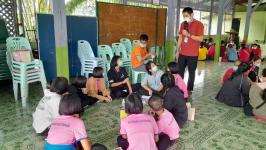 20766 จนท.รพ.สต.บ้านสันป่าไร่ร่วมกับเครือข่ายคุ้มครองผู้บริโภคตำบลพระธาตุจัดอบรมโครงการชุมชนก้าวไกลไปกับงานคุ้มครองผู้บริโภค ณ โรงเรียนบ้านสันป่าไร่ มีผู้เข้าร่วมอบรม จำนวน 100 คน