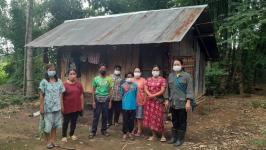 25/7/66 จนท.รพ.สต.บ้านสันป่าไร่ร่วมกับอสม.ม.5บ้านสันป่าไร่ ควบคุมโรคไข้เลือดออกรอบที่1เคสนางซานดาอ่อง