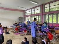 วันที่ 23/6/66 - 25/7/66 จนท.รพ.สต.บ้านสันป่าไร่ ออกให้บริการอนามัยโรงเรียนและจัดกิจกรรมทันตสาธารณสุข โดยดำเนินการ 1.ตรวจสุขภาพช่องปากและเคลือบฟูลออไรด์ จำนวน 7 โรงเรียน 529 คน 2.จัดกิจกรรมฟันสะอาด เหงือกแข็งแรง ในระดับชั้นมัธยมศึกษา ปีที่1 จำนวน 15 คน 3.