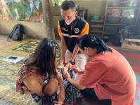 9/11/66 รพ.สต.บ้านสันป่าไร่ ออกหน่วยฉีดวัคซีนเด็กอายุ 2 เดือน ถึง 4 ปี เขต สสช.ห้วยกระทิง จำนวน 8 ราย และ เจาะเลือดตรวจ hct ,จ่ายยา para syr , ferrous syr