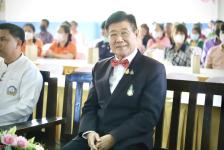 นายกองค์การบริหารส่วนจังหวัดตาก เป็นประธานในพิธีมอบสื่อการเรียนการสอนประเภทสื่อเทคโนโลยีสารสนเทศ ณ หอประชุมโรงเรียนบ้านขะเนจื้อ 