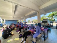 15/ก.พ./67 จนท.ทันตสาธารณสุข รพ.สต.บ้านสันป่าไร่ ร่วมกับทีมทันตสาธารณสุข อ.แม่ระมาด ออกหน่วยทันตกรรมเคลื่อนที่ ที่รร.บ้านป่าไร่เหนือ มีการให้บริการนักเรียน จำนวน 84 ราย ดังนี้ ขูดหินน้ำลาย จำนวน 56 ราย อุดฟัน จำนวน 44 ราย 90 ซี่ เคลือบหลุมร่องฟัน จำนวน 25