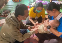 7 มี.ค.67 รพ.สต.บ้านสันป่าไร่ ออกหน่วยฉีดวัคซีนเด็กอายุ 2 เดือน ถึง 4 ปี เขตหมู่ 6 บ้านห้วยกระทิง ต.พระธาตุ จำนวน 13 ราย