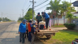 รณรงค์พ่นสารเคมีกำจัดยุงลายพาหะนำโรคไข้เลือดออกในพื้นที่