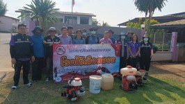 รณรงค์พ่นสารเคมีกำจัดยุงลายพาหะนำโรคไข้เลือดออกในพื้นที่