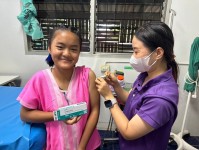 21 พ.ค.2567 รพ.สต.บ้านสันป่าไร่ เจาะเลือดผู้ป่วยโรคความดันโลหิตสูง ที่รับยาที่ รพ.สต. ( กลุ่ม 3 ) จำนวน 21 ราย และฉีดวัคซีนป้องกันโรคมะเร็งปากมดลูก(HPV) เข็ม 2 นักเรียนหญิง จำนวน 20 ราย