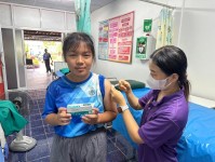 21 พ.ค.2567 รพ.สต.บ้านสันป่าไร่ เจาะเลือดผู้ป่วยโรคความดันโลหิตสูง ที่รับยาที่ รพ.สต. ( กลุ่ม 3 ) จำนวน 21 ราย และฉีดวัคซีนป้องกันโรคมะเร็งปากมดลูก(HPV) เข็ม 2 นักเรียนหญิง จำนวน 20 ราย