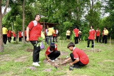 นายกองค์การบริหารส่วนจังหวัดตาก เป็นประธานเปิดกิจกรรมปลูกต้นไม้ เนื่องในวันต้นไม้ประจำปีของชาติ พ.ศ. 2567