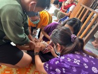 12 ก.ค.67 รพ.สต.บ้านสันป่าไร่ ออกหน่วยฉีดวัคซีนเด็กอายุ 2 เดือน ถึง 4 ปี หมู่ 6 บ้านห้วยกระทิง จำนวน 18 ราย