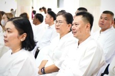 ผู้อำนวยการกองการศึกษา ศาสนาและวัฒนธรรม พร้อมด้วยเจ้าหน้าที่กองการศึกษา ศาสนา และวัฒนธรรม องค์การบริหารส่วนจังหวัดตาก เข้าร่วมพิธีทำบุญตักบาตร เนื่องในเทศกาลวันอาสาฬหบูชา และวันเข้าพรรษา ประจำปี 2567 