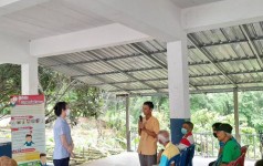 22/พ.ค./67 จนท.รพ.สต.บ้านสันป่าไร่ร่วมกับเครือข่ายเฝ้าระวังการฆ่าตัวตายตำบลพระธาตุ จัดอบรมโครงการเฝ้าระวังการฆ่าตัวตายในผู้สูงอายุชาวเขาเผ่ากระเหรี่ยง มีผู้เข้าร่วมการอบรม จำนวน 130 คน ได้รับการสนับสนุนงบประมาณจากกองทุนหลักประกันสุขภาพตำบลพระธาตุ และได้รั