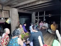 10 ส.ค. 67 จนท.รพ.สต.บ้านสันป่าไร่ร่วมกับทีมคืนสุข ผู้นำชุมชน ผู้นำศาสนาและทีมผู้สูงอายุลุยไม่รู้โรย เยี่ยมบ้านเพื่อเสริมพลัง ให้กำลังใจ ให้คำปรึกษา ให้ความช่วยเหลือเบื้องต้นและแนะนำการส่งตัวรักษาต่อแก่ผู้สูงอายุที่ทำร้ายตนเองแต่ไม่สำเร็จ ที่ม.3บ้านป่าไร่