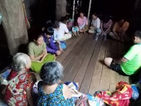 10 ส.ค. 67 จนท.รพ.สต.บ้านสันป่าไร่ร่วมกับทีมคืนสุข ผู้นำชุมชน ผู้นำศาสนาและทีมผู้สูงอายุลุยไม่รู้โรย เยี่ยมบ้านเพื่อเสริมพลัง ให้กำลังใจ ให้คำปรึกษา ให้ความช่วยเหลือเบื้องต้นและแนะนำการส่งตัวรักษาต่อแก่ผู้สูงอายุที่ทำร้ายตนเองแต่ไม่สำเร็จ ที่ม.3บ้านป่าไร่