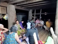 10 ส.ค. 67 จนท.รพ.สต.บ้านสันป่าไร่ร่วมกับทีมคืนสุข ผู้นำชุมชน ผู้นำศาสนาและทีมผู้สูงอายุลุยไม่รู้โรย เยี่ยมบ้านเพื่อเสริมพลัง ให้กำลังใจ ให้คำปรึกษา ให้ความช่วยเหลือเบื้องต้นและแนะนำการส่งตัวรักษาต่อแก่ผู้สูงอายุที่ทำร้ายตนเองแต่ไม่สำเร็จ ที่ม.3บ้านป่าไร่