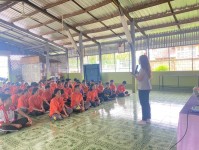 18 ก.ค. 67 นส.พนิดา ตลับทอง จพ.ทันตาภิบาลปฏิบัติการพร้อมด้วยนส.โสภา วรนารถวิชัย ผู้ช่วยทันตกรรม รพ.สต.บ้านสันป่าไร่ จัดกิจกรรมฟันสะอาดเหงือกแข็งแรงนักเรียนโรงเรียนบ้านสันป่าไร่ชั้นม.1 จำนวน 32 ราย พร้อมทั้งตรวจสุขภาพช่องปากและให้ทันตสุขศึกษานักเรียนม.2และ