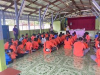 18 ก.ค. 67 นส.พนิดา ตลับทอง จพ.ทันตาภิบาลปฏิบัติการพร้อมด้วยนส.โสภา วรนารถวิชัย ผู้ช่วยทันตกรรม รพ.สต.บ้านสันป่าไร่ จัดกิจกรรมฟันสะอาดเหงือกแข็งแรงนักเรียนโรงเรียนบ้านสันป่าไร่ชั้นม.1 จำนวน 32 ราย พร้อมทั้งตรวจสุขภาพช่องปากและให้ทันตสุขศึกษานักเรียนม.2และ