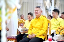  รองปลัดองค์การบริหารส่วนจังหวัดตาก เข้าร่วมพิธีเจริญพระพุทธมนต์เฉลิมพระเกียรติถวายพระพรชัยมงคลแด่พระบาทสมเด็จพระเจ้าอยู่หัว