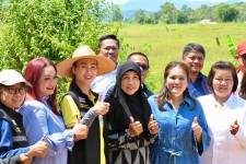 รองนายกองค์การบริหารส่วนจังหวัดตาก ลงพื้นที่ตรวจการปฏิบัติงานของเครื่องจักรกลในพื้นที่ตำบลแม่ปะ อำเภอแม่สอด จังหวัดตาก