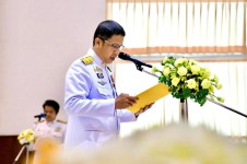 ที่ปรึกษานายกองค์การบริหารส่วนจังหวัดตาก เข้าร่วมพิธีวางพวงมาลาถวายราชสักการะและถวายความเคารพพระบรมฉายาลักษณ์ พระบาทสมเด็จพระบรมชนกาธิเบศร มหาภูมิพลอดุลยเดชมหาราช บรมนาถบพิตร เนื่องใน “วันนวมินทรมหาราช”