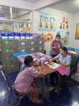 22 ต.ค.67 รพ.สต.บ้านสันป่าไร่ จ่ายยาผู้ป่วยโรคเบาหวาน จำนวน 23 ราย , แจ้งผลการตรวจเลือด และ EKG ประจำปี โดยแพทย์,จ่ายยาโดย จนท.ฝ่ายเภสัชฯรพ.แม่ระมาด ,ทบทวนความเข้าใจเรื่องการทานยาและตรวจนับจำนวนยาก่อนผู้ป่วยกลับบ้าน